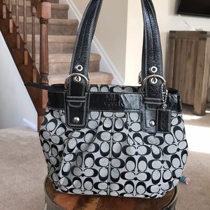 Coach F15047 Soho Shoulder Bag